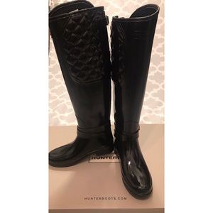 Hunter Refined Adjustable Quilt Tall Riding Boots
